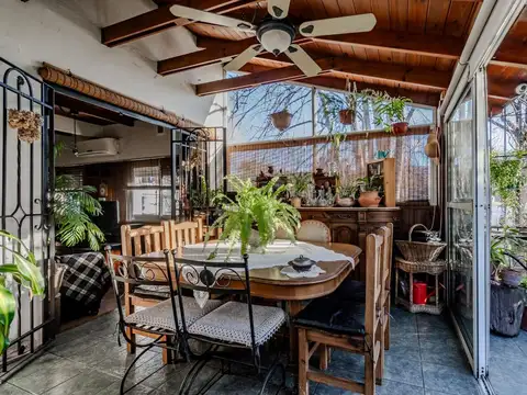 Depto Tipo Casa en Venta 47 años