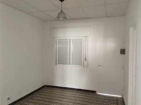 Casa en Alquiler en Azcuenaga, $ 750.000