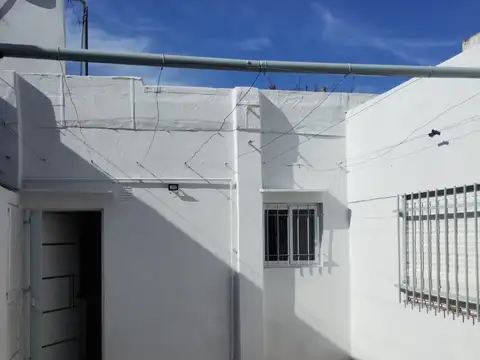 Casa en Alquiler con 1 cochera