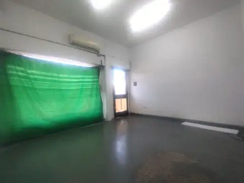 Local en Alquiler 60 años