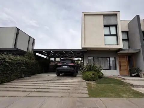 Hauser vende dúplex de 3 habitaciones en Boedo Village