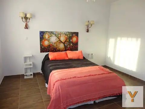 Rodríguez Sáenz Peña e/ Tacuarí y Maipú