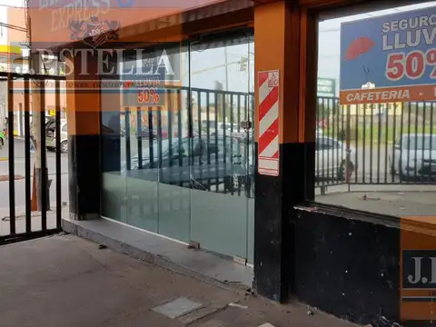 Equina Comercial 388 m² - Local - Playa - Dpto PA 3 amb - San Justo