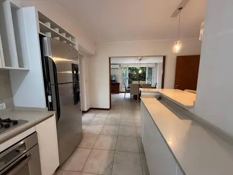 Casa en Alquiler al Oeste