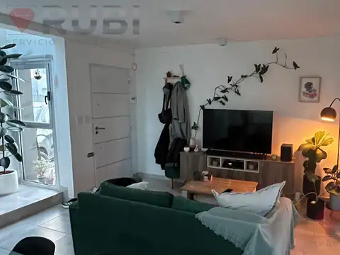 Depto Tipo Casa en Venta de 3 ambientes