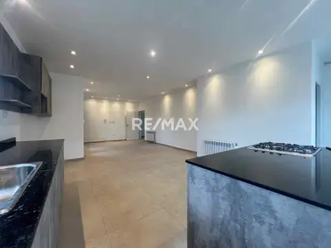 CASA 3 DORMITORIOS EN ALQUILER- CIP