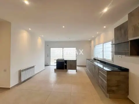 Casa en Venta en Cipolletti, $ 2.500.000