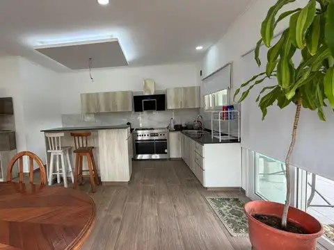 Casa en Alquiler de 3 dormitorios