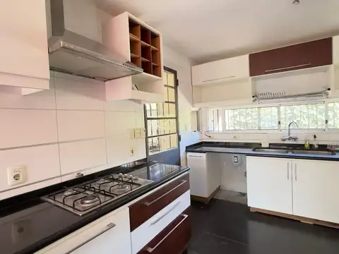 Casa en Venta al Este