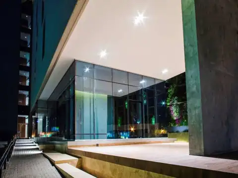 Oficina en Alquiler con 2 cocheras