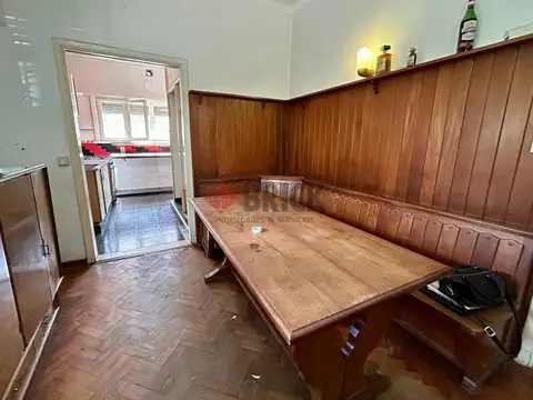 Importante Casa en zona residencial de Villa Ballester