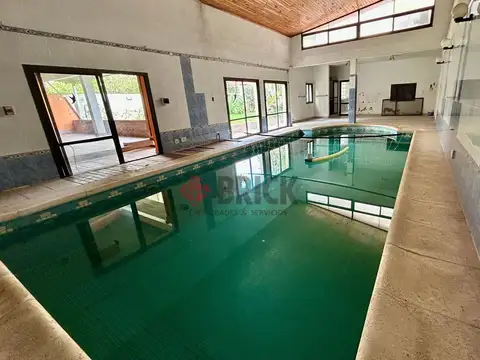 Importante Casa en zona residencial de Villa Ballester