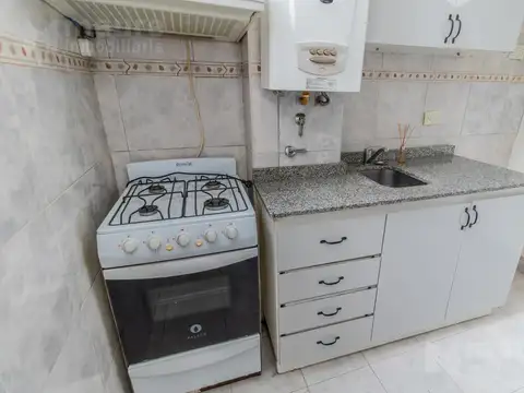 Depto de 2 dormitorios reciclado en venta 2do piso por escalera Palermo