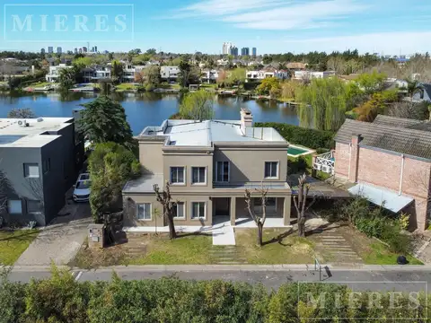 Casa en Venta en Los Ombúes, USD 830.000