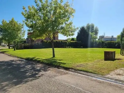 Terreno en Venta 24,06  mts Frente