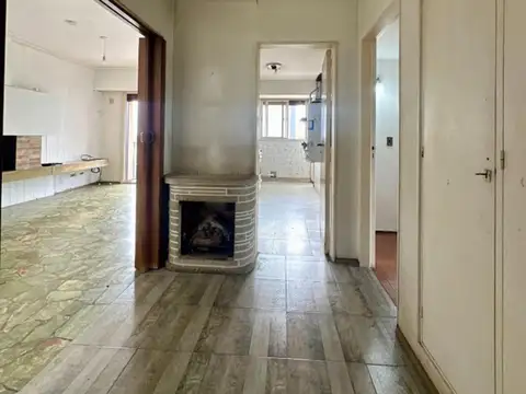 Dpto 3 amb, muy comodo, ambientes amplios - Sarmiento 5