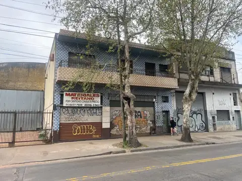 ¡ EXCELENTE OPORTUNIDAD COMERCIAL! 2 LOTES + GALPÓN + LOCAL + VIVIENDA