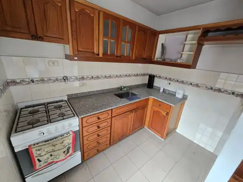 RESURRECCION 3100, Piso PB/A Y 2