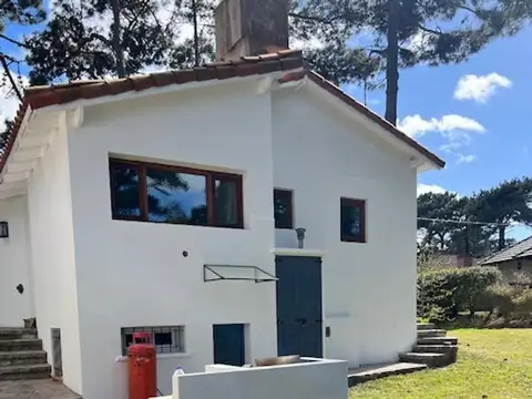 CASA RECIEN RECICLADA Y CASA DE HUESPEDES/FEBRERO - MARZO