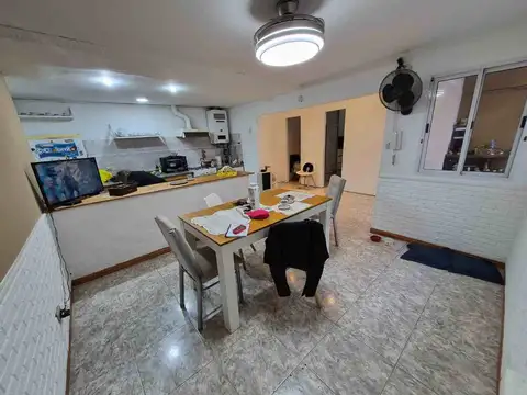 Depto Tipo Casa 2 ambientes con 1 baño