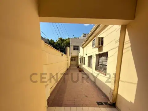 General Paz 400, Piso 0