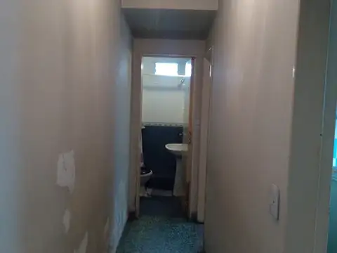 C Pellegrini 2900, Piso 2