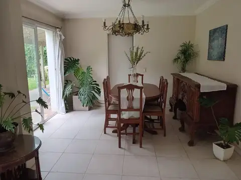 Casa en Venta al Este