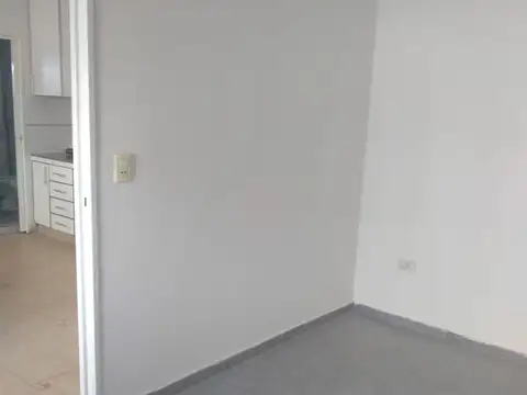 Departamento en Alquiler en Villa Luzuriaga, $ 600.000