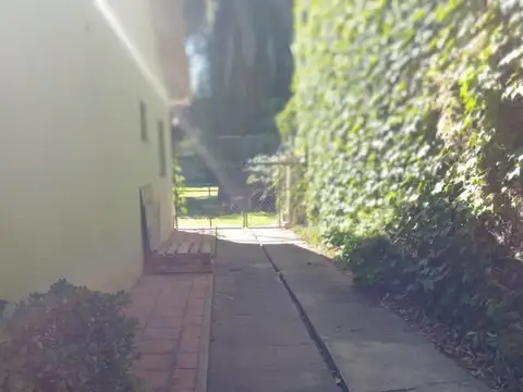 Casa en Alquiler en Las Lomas, $ 1.600.000