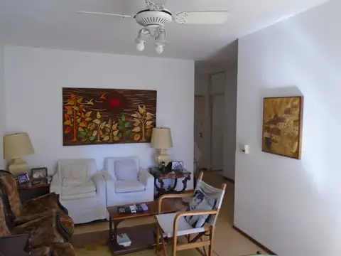 Departamento en Venta en Vicente Lopez Vias / Maipu, USD 126.000