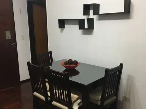 Yatay 400, Piso 1