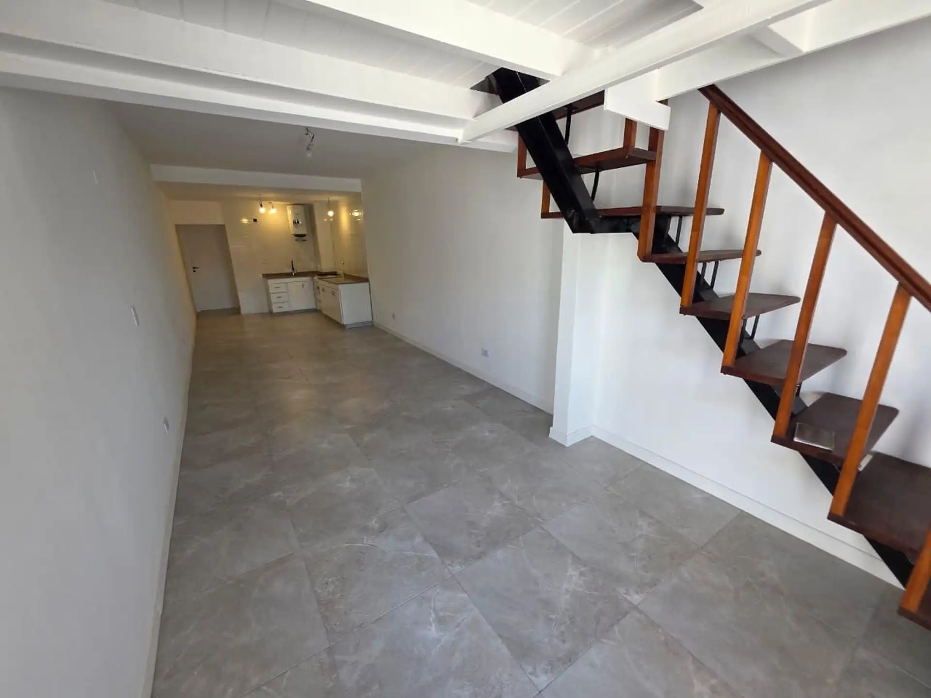 PH 3 ambientes con dependencia de servicio en venta
