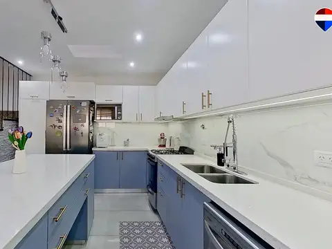 Depto Tipo Casa en Venta con 1 cocheras