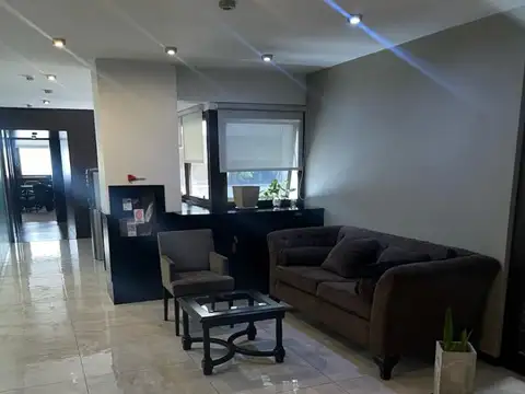 OFICINA 438 M2.IMPECABLE EN EDIFICIO C/ ESTETICA CORPORATIVA