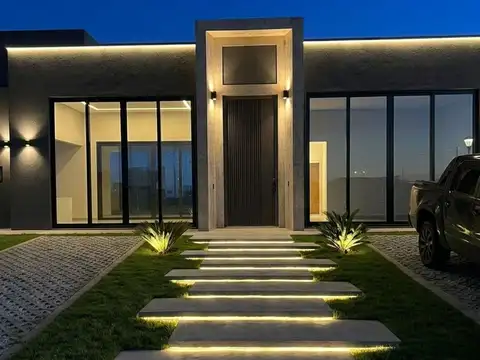 VENTA CASA ESTRENAR SANTA CLARA AL SUR SAN VICENTE