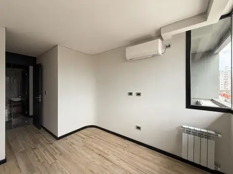 Cordoba 2760 '10B