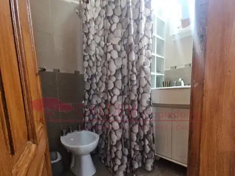 Depto Tipo Casa en Venta 50 años