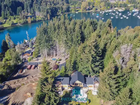 Hotel en Venta en Villa La Angostura, USD 1.950.000