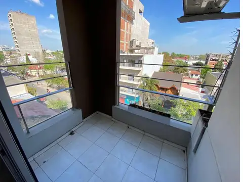 2 De Mayo 2400, Piso 4°