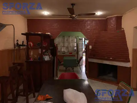 Casa 3 ambientes con 2 baños