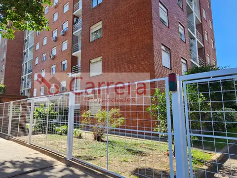 DEPARTAMENTO 3 amb (posible 4amb) con COCHERA en VENTA en Saenz Peña