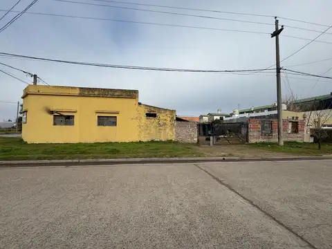 Casa en Venta con 5 cocheras