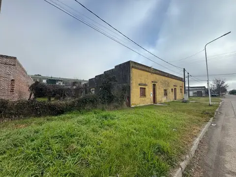 Casa en Venta con 5 cocheras