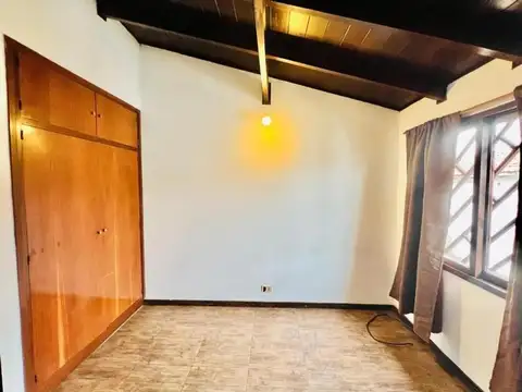 Depto Tipo Casa en Alquiler en Ramos Mejia, $ 470.000