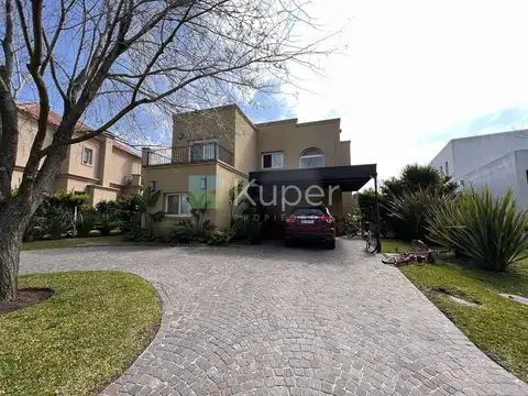 Casa  en Alquiler en Ayres Plaza, Pilar, G.B.A. Zona Norte