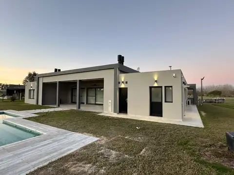 Casa en Venta de 4 dormitorios
