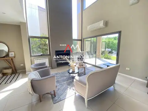 Casa en Alquiler 12 años