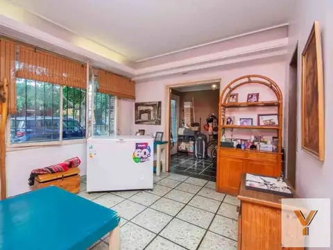 Depto Tipo Casa 6 ambientes con 2 baños