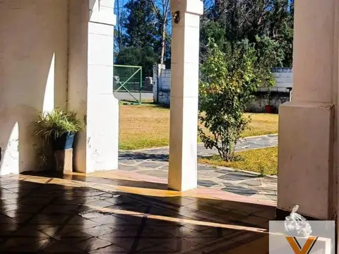Justo Paez Molina e/ Arturo Orgas y Obispo Salguero