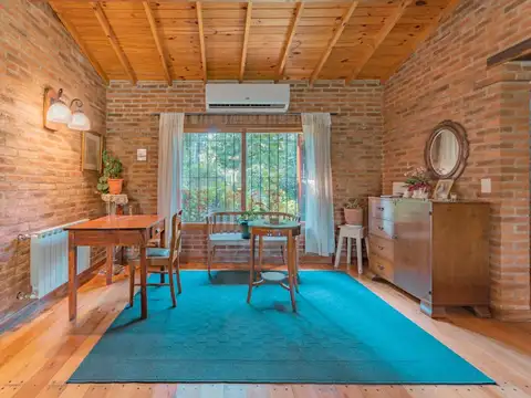 Casa en Venta con 3 cocheras